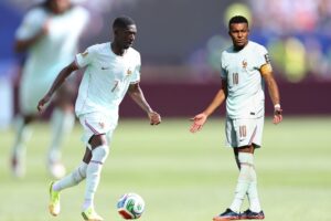 13 goles entre Mbappé y Dembélé