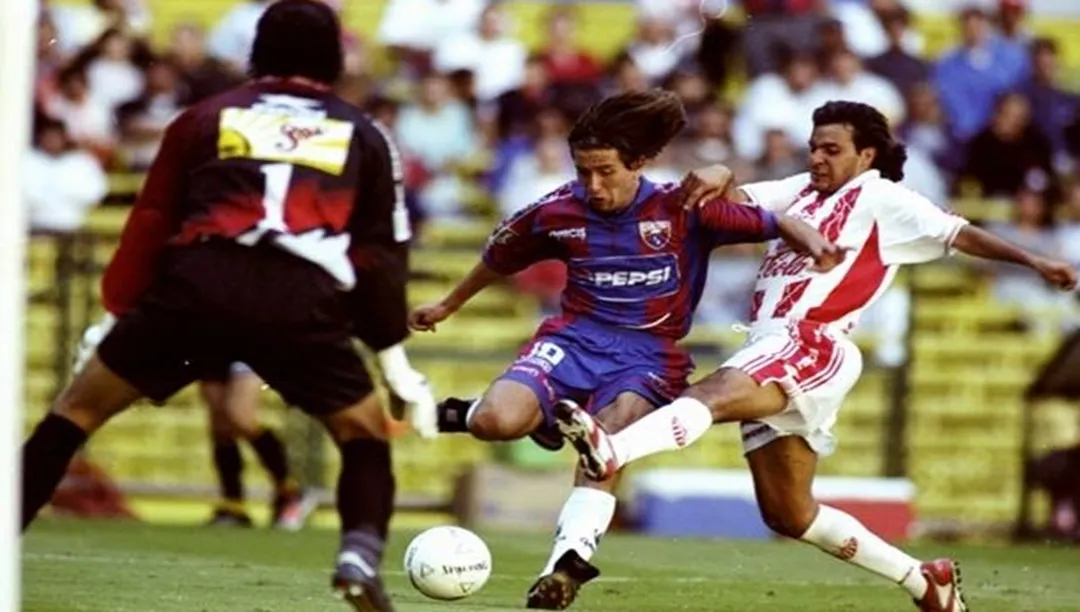 Atlante y Necaxa cargan una rivalidad pareja en los números