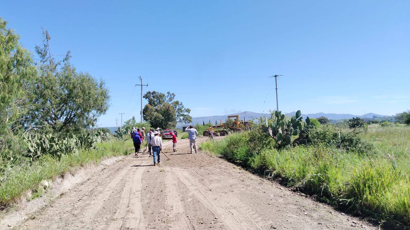 Trabajos de rehabilitación vial en Huasca de Ocampo buscan mejorar los accesos hacia comunidades rurales