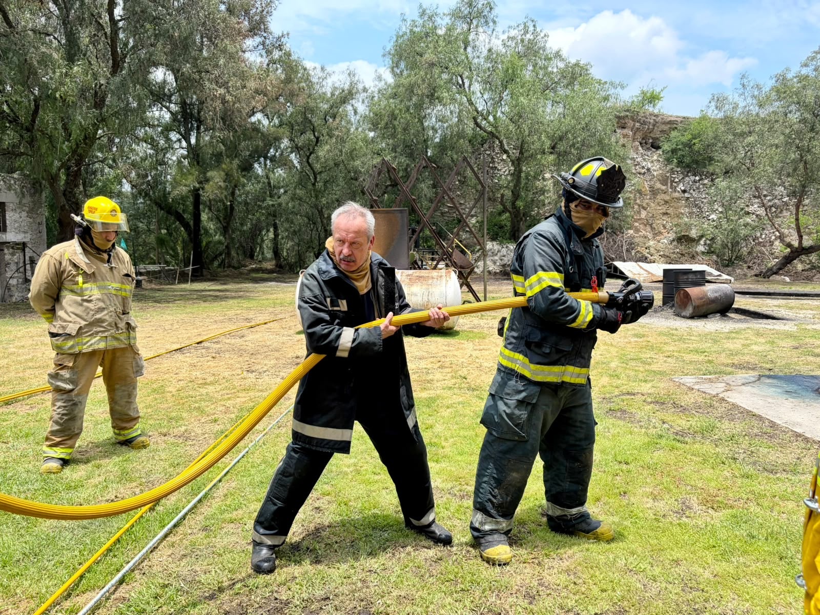 Elementos participaron en el Curso de incendios en Tepeji del Río con prácticas de fuego vivo y técnicas operativas