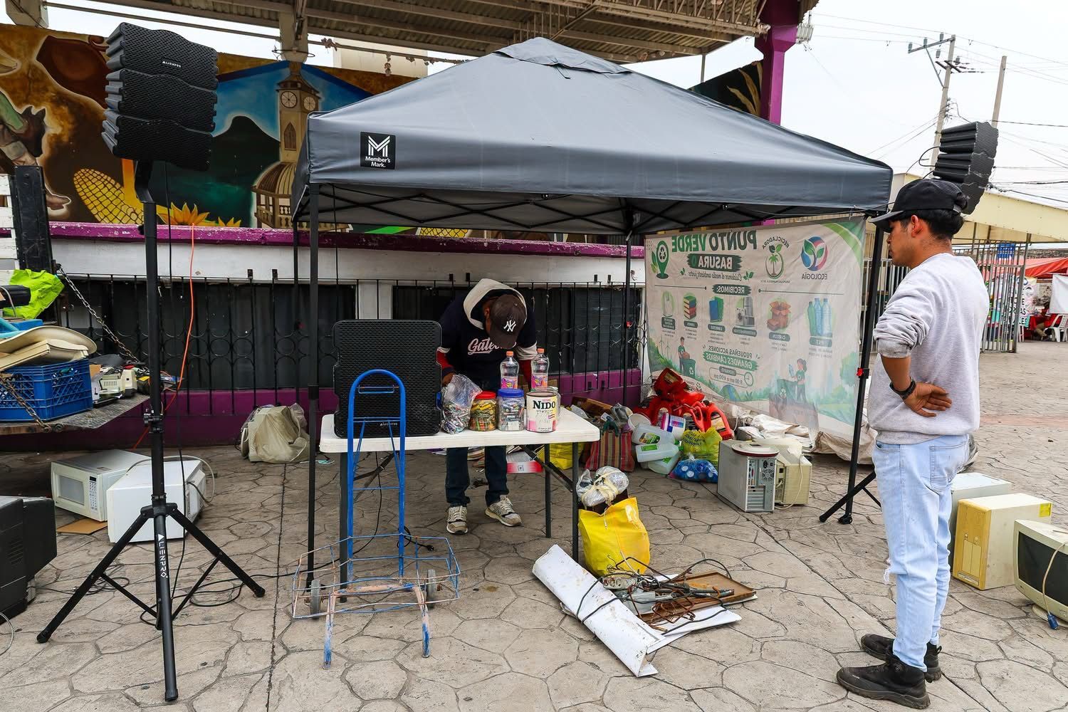 Habitantes participan en jornada ecológica de Tlahuelilpan con entrega de materiales reciclables