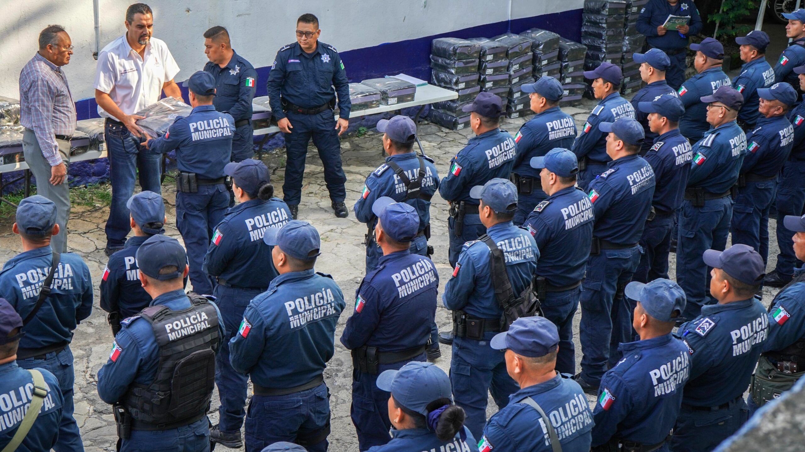 Elementos de seguridad recibieron nuevo equipo táctico en Huejutla para fortalecer sus labores operativas