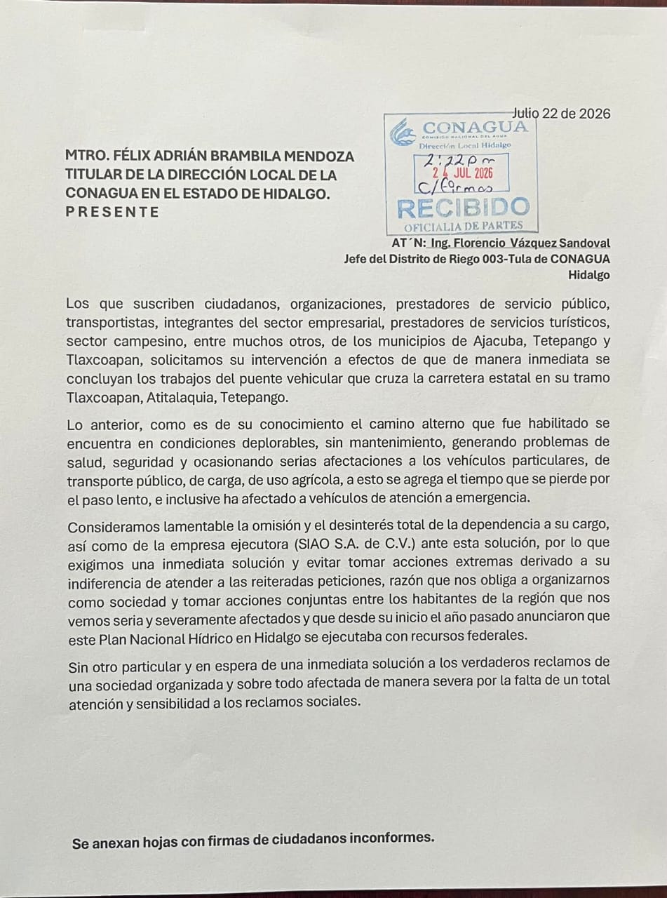 Ciudadanos entregaron a la Conagua 555 firmas que exigen la conclusión del puente vehicular Tlaxcoapan–Atitalaquia–Tetepango.