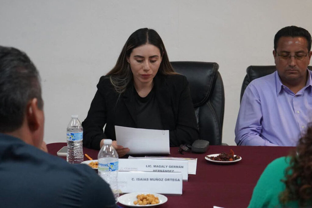 La regidora, Magaly Germán Hernández, presentó la propuesta de acuerdo económico | Foto: Especial