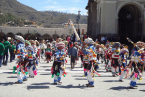 Conoce Tenango de Doria, uno de los destinos más auténticos de Hidalgo: bordados artesanales, café de altura, naturaleza y una ruta ideal para escapar de la ciudad
