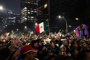 La Secretaría de Salud pidió a quienes asistan a concentraciones por los partidos de México en el Mundial 2026 evitar juegos peligrosos como el 
