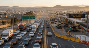 Autoridades piden conducir con precaución ante las afectaciones viales en la carretera hacia Pachuca