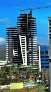 Torres son edificadas en la capital de Hidalgo