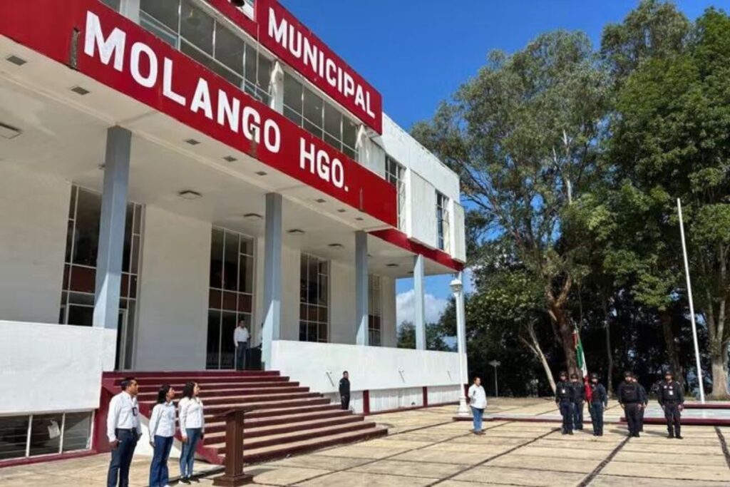 Fachada de la presidencia municipal de Molango