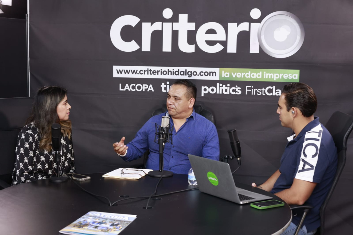 Víctor Guerrero Trejo, coordinador estatal de Que Siga la Democracia, fue entrevistado en el programa A Criterio de… | Foto: David Martínez